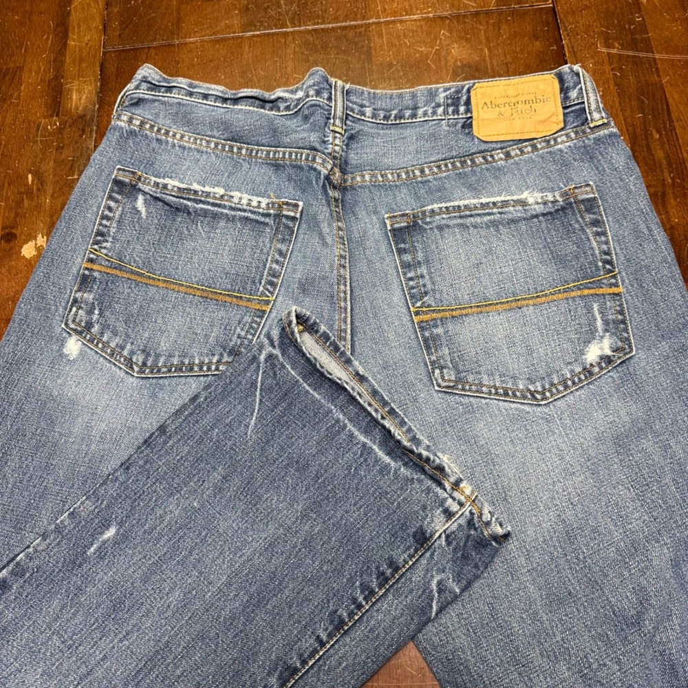 Abercrombie & Fitch Kilburn Boot Jeans Mens 34x34 Blue Distressed Low Rise
